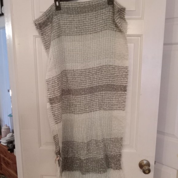 Blanket Scarf - Picture 1 of 2